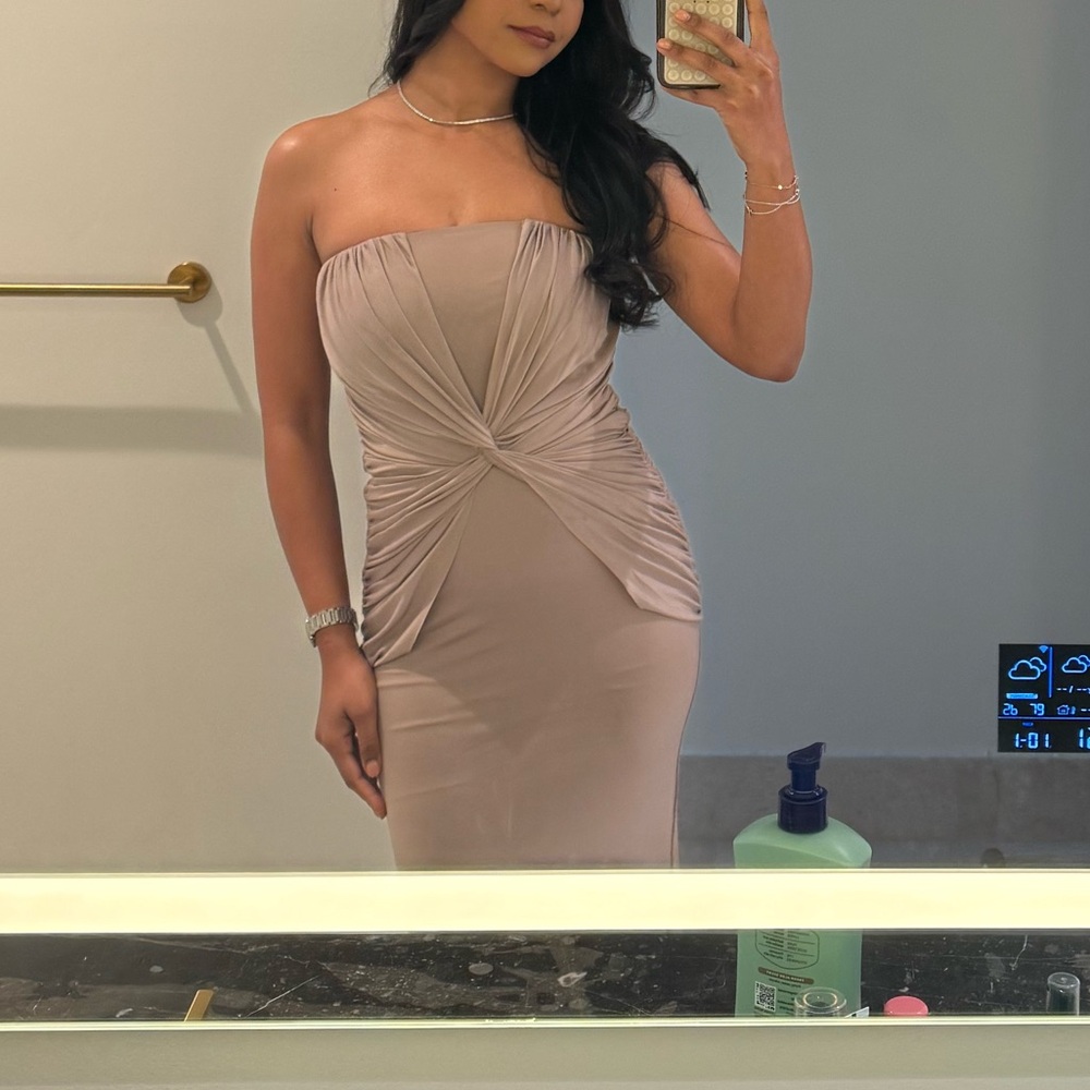Meshki - Mirren Dress in Nude/Bronze